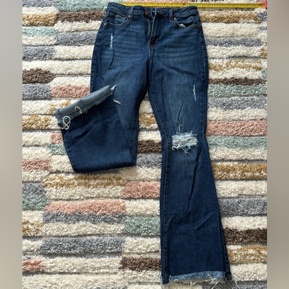 Women’s size 7 NoBoundaries Flare Leg High Waist Jeans - Picture 1 of 4